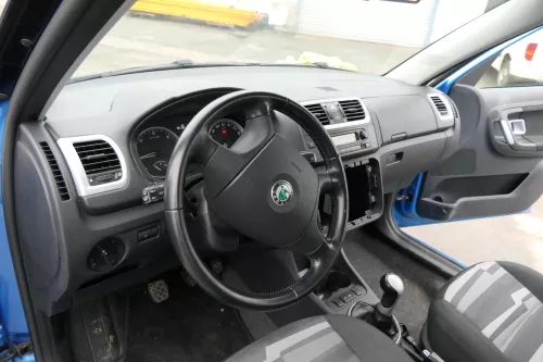 Skoda Fabia 5J Roomster Armaturenbrett Cockpit Amaturbrett - ohne Anbauteile (110797)