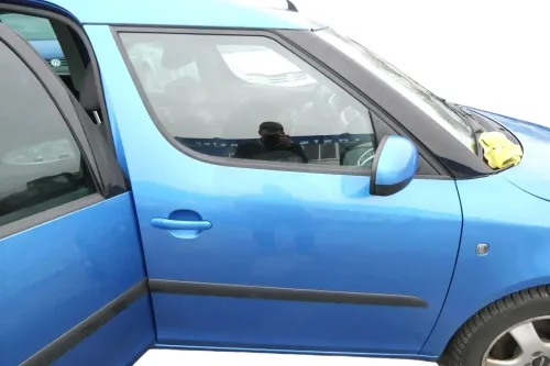 Skoda Roomster 5J Tür vorne rechts Beifahrertür blau LF5S (ohne Anbauteile)