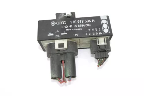 VW Golf 4 Bora Steuergerät Lüfter Kühlerlüfter Lüftersteuergerät 1J0919506H