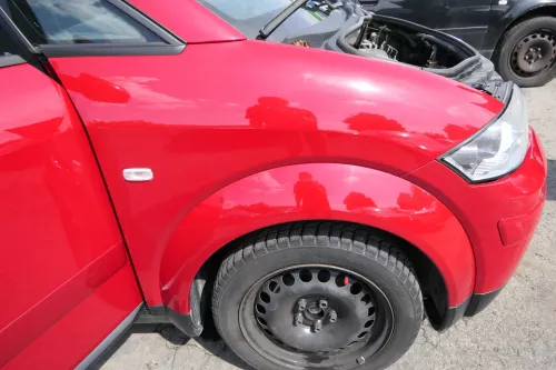 Audi A2 8Z Kotflügel vorne rechts rot LY3C