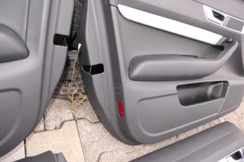 4x Audi A6 4F Türverkleidung Verkleidung Tür vorne hinten links schwarz soul (111811)
