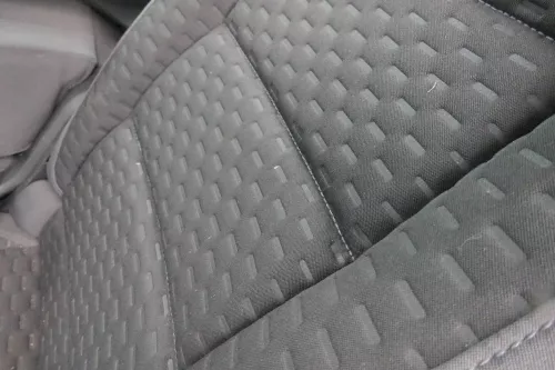 VW Touran Sitz hinten mitte titanschwarz/anthrazit (hinter Fahrersitz) Rücksitz  (111859)