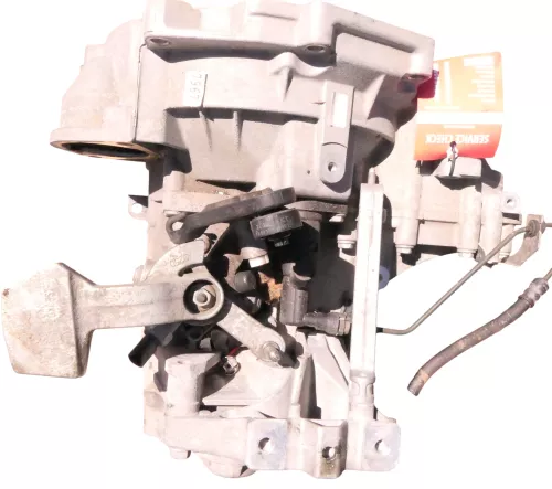 VW Golf 6 GETRIEBE MCB / KMB 1.4 TSI 90kw 122PS ca.67.000km von Motor CAXA 6-Gan