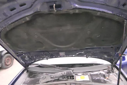 VW Passat 3BG Dämpfung Motorhaube Dämmung Motorhaubendämmung TDI Dämmmatte (112042)