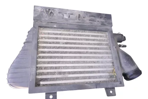 VW T4 Ladeluftkühler Ladeluft Kühler TDI 701145805A (112164)