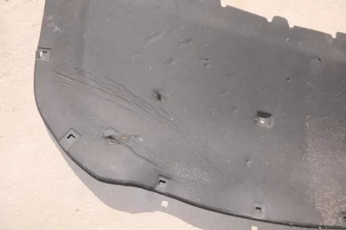 VW Touran 1T3 Dämpfung Motorhaube Dämmung Motorhaubendämmung Dämmmatte (112674)