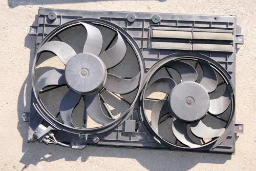 VW Golf 5 Lüfterzarge Lüfter Kühlerlüfter Klimaanlage 1K0121205G Eos Touran AXX  (112820)