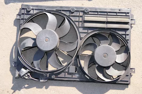 VW Golf 5 Lüfterzarge Lüfter Kühlerlüfter Klimaanlage 1K0121205G Eos Touran AXX