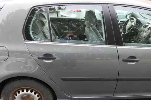 VW Golf 5 V 1K Tür Türrahmen hinten rechts 4/5-Türer grau LA6Q + Scheibe (113076)