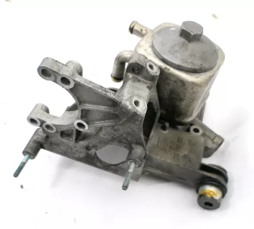 VW Passat 3BG Audi A4 A6 Ölkühler Halter 2,5 TDI Motor 150PS 110kw 059145169 (113451)
