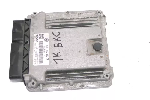 VW Golf 5 Steuergerät Motor Motorsteuergerät 1,9 TDI BKC 77kw 03G906016CB (113527)
