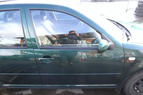 VW Golf 4 Bora Tür vorne rechts Beifahrertür 4/5-Türer + Kombi Variant grün LC6M