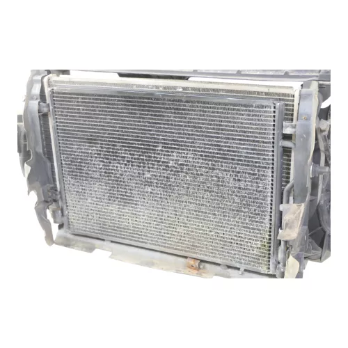 Audi A4 8E B6 2.5 TDI 6 Zylinder Schloßträger Kühler (Klima) Träger 8E0805594A (113682)