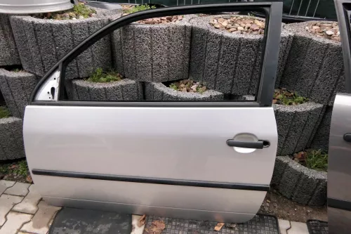 VW Lupo Seat Arosa Tür vorne links Fahrertür silber LS5N ohne Anbauteile (mechan