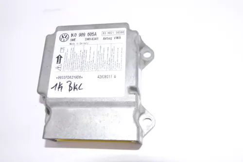 VW Golf 5 Steuergerät Airbagsteuergerät 1K0909605A Index 03 ## 6x Airbag (113887)
