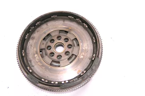 VW T4 Schwungrad Kupplung Druckplatte 2.5 AJT 57kw 77PS  074105264D  (113899)