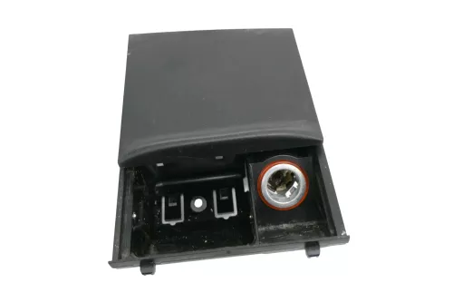 VW Golf 4 Bora Aschenbecher vorne für Zigarettenanzünder 1J0857961G gut