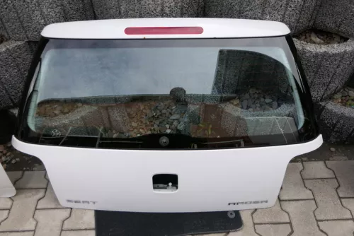 Seat Arosa Heckklappe Klappe hinten Kofferraumklappe weiß LB9A ab. ca. Bj. 2000 (115088)