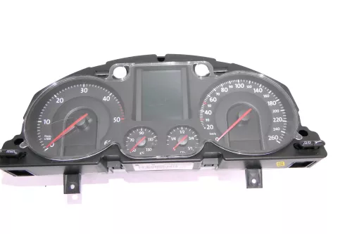 VW Passat 3C Tacho Tachometer 292.000km 3C0920871E Diesel TDI