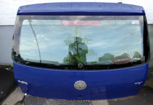 VW Fox 5Z Heckklappe Kofferraumklappe Klappe hinten mit Scheibe blau LL5M