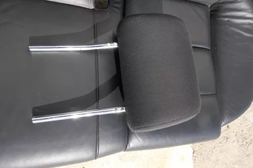 Audi A4 B6 8E Kopfstütze vorne rechts schwarz / soul vorn 8E0881902 (116066)
