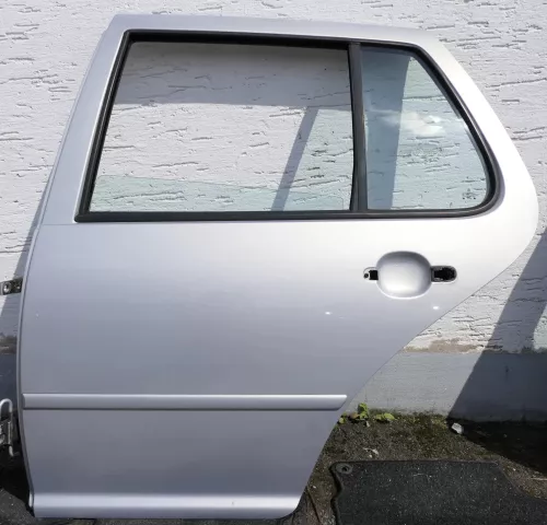 VW Golf 4 Limousine Tür Scheibe hinten links silber LB7Z (KEINkombi) -116194