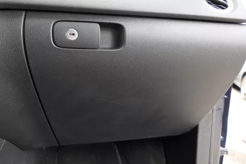 VW Tiguan Handschuhfach Handschuhfachdeckel Deckel Klappe 5N0858069J (116889)