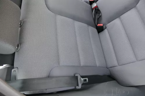 Audi A3 8L Sitz Sitze hinten Rückbank Rücksitzbank Sitzfläche mit 2 Kopfstützen 