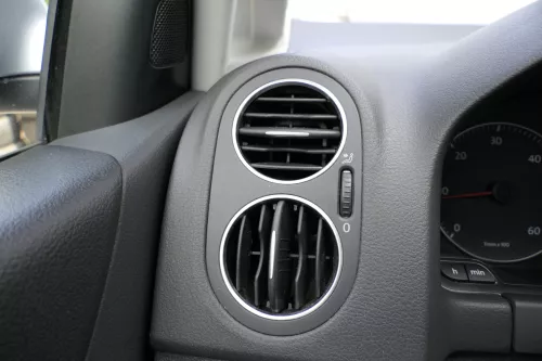 VW Golf Plus 5M Lüftungsdüse Düse Lüftung vorne links schwarz 5M0819703L (117264)