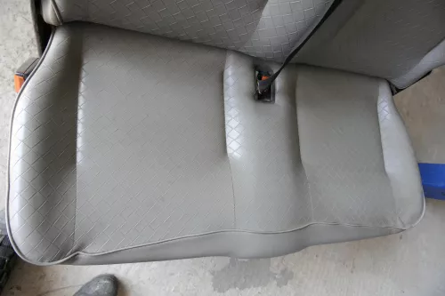 VW T4 Sitz hinten links 2er Doppel 1. Reihe Lehne klappbar (Multivan Caravelle) (117412)