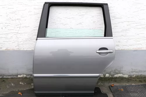 VW Passat 3B 3BG Kombi Avant Variant Tür hinten links mit Scheibe grau LD7W (118219)