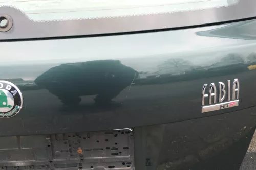 Skoda Fabia 6Y6 Schrägheck Heckklappe Kofferraumklappe Klappe hinten grün 9572 (118266)