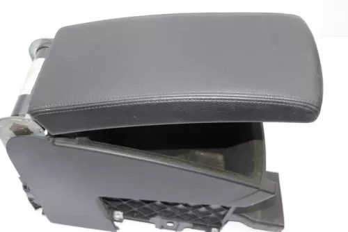 VW Passat 3C Mittelarmlehne Armlehne Fach Deckel Leder