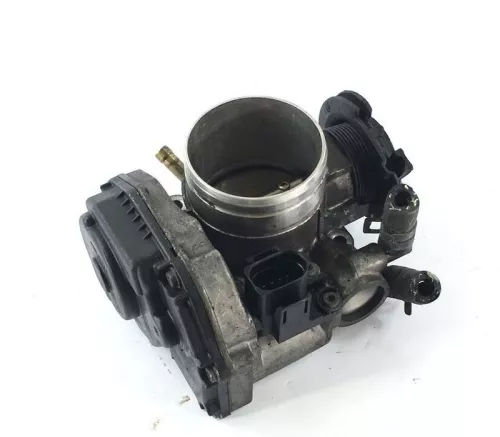 Golf 4 A3 8L Drosselklappe Drosselklappenstutzen AGN 125PS 1,8 92kw 06A133064M (118892)