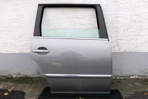 VW Passat 3B 3BG Kombi Avant Variant Tür hinten rechts mit Scheibe grau LD7W (118908)