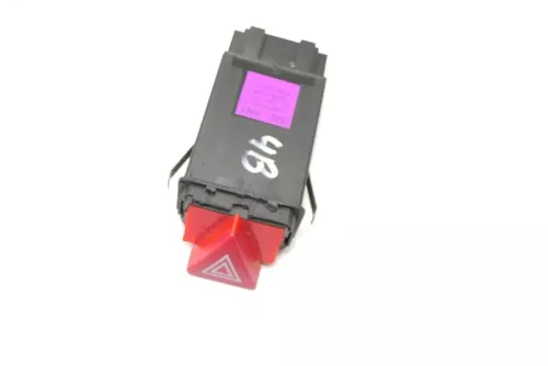 Audi A6 4B Warnblinker Relais Warnblinkerschalter Schalter 4B0941509C Knopf