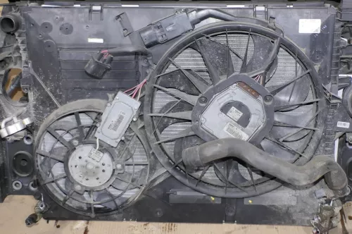 VW Touareg Q7 4L Lüfterzarge Lüfter Kühlerlüfter Klimaanlage 7L0121207E