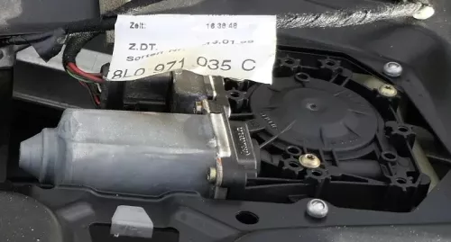 Audi A3 8L Fensterheber Motor hinten rechts 8L4959802A passt nur HINTEN
