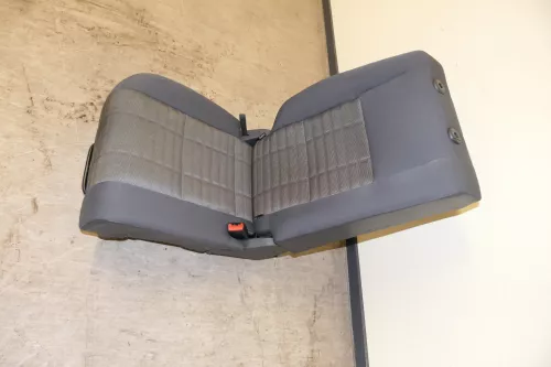 VW Golf 5M Plus Sitz Sitze Rückbank Rücksitzbank Lehne hinten rechts 