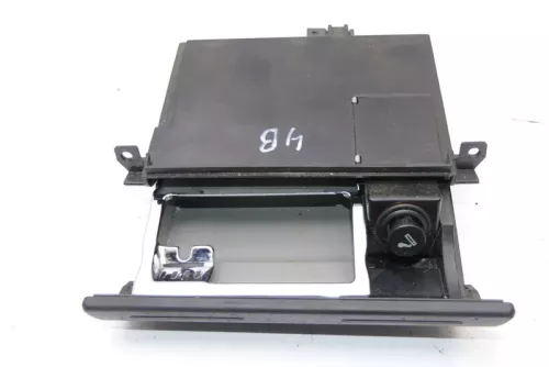 Audi A6 4B Aschenbecher vorne 4B0857951F / G bis ca. Bj. 2001