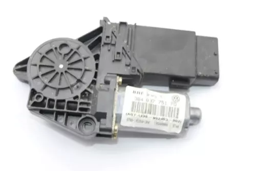 VW Passat 3BG ektrischer Fensterheber vorne links 3B4837751PD Fensterhebermotor