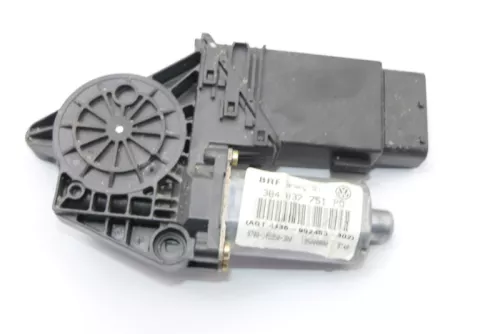 VW Passat 3BG ektrischer Fensterheber vorne links 3B4837751PD Fensterhebermotor (119702)