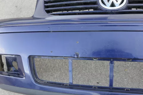 VW Polo 6N2 Stoßstange vorne Frontstoßstange Stoßfänger blau LB5N mit Grill (120366)