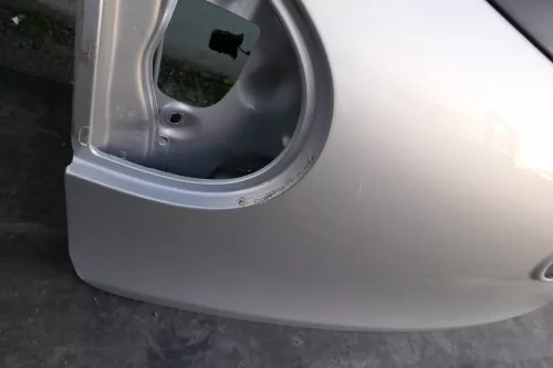 VW Golf 5 V Heckklappe hinten Kofferraumklappe mit Scheibe silber LA7W 189,99 (120399)