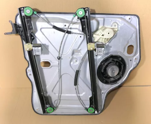VW T5 Fensterheber vorne rechts Beifahrertür (Lieferung ohne Lautsprecher) (120495)