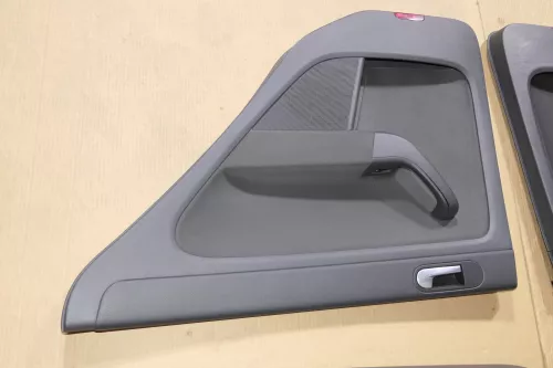 VW Golf Plus 5M 4x Türverkleidung Verkleidung Tür vorne hinten links re schwarz  (120548)