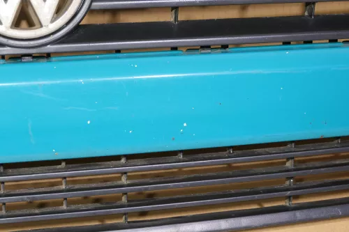 VW T4 kurze Version Grill Kühlergrill VW Zeichen Logo grün türkis blau 701853653 (120709)