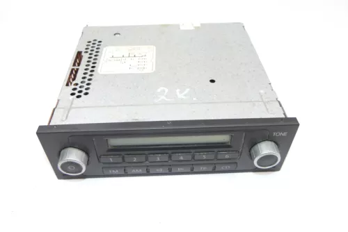 VW Golf 5 V Caddy 3 2k Radio mit Code 2K0035156 (121284)