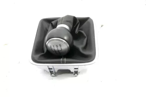VW Golf Plus 5M Schaltknauf Schaltsack Schaltung Schaltknüppel orig 5-Gang Leder (122050)