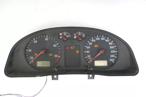 VW Passat 3B Tacho Tachometer Kombiinstrument 373.000km 3B0920802A TDI (122161)